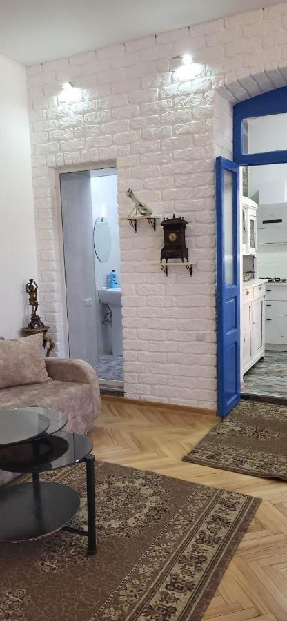 4 Chocolate Apartments In Old טביליסי מראה חיצוני תמונה